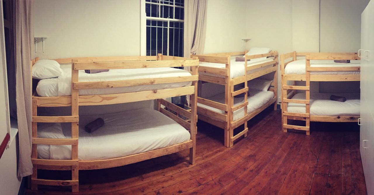 Wanderlust Backpackers Hostel Кейптаун Екстериор снимка