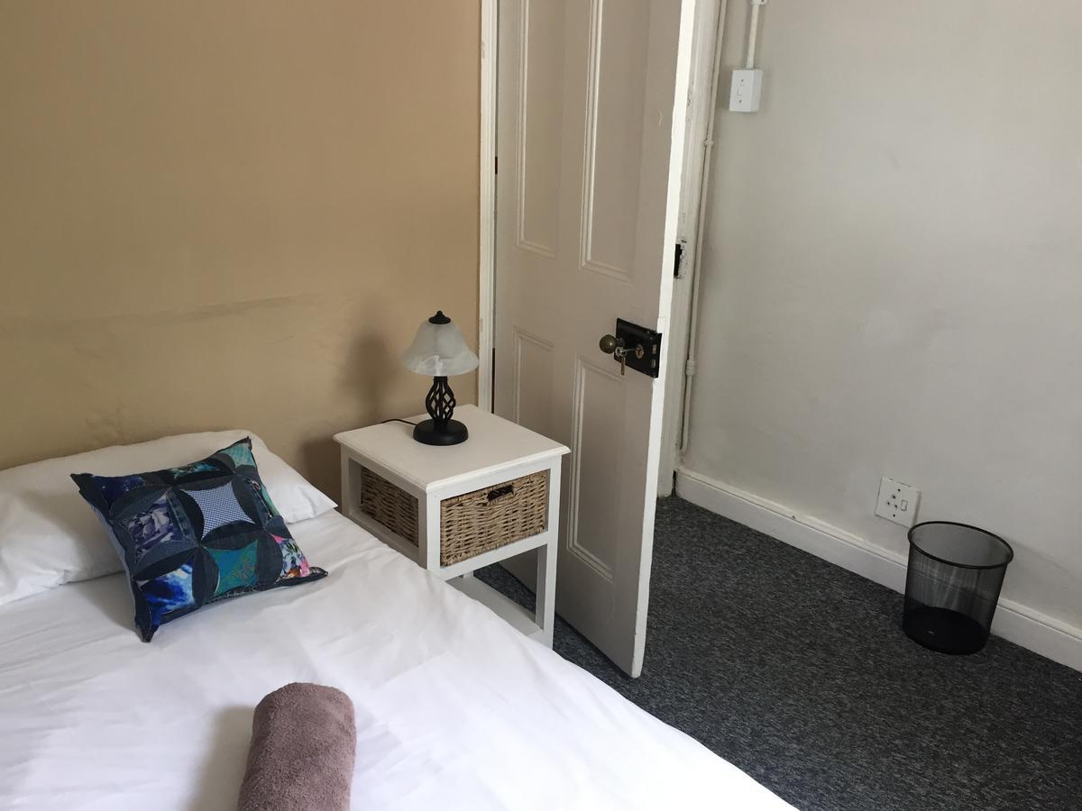 Wanderlust Backpackers Hostel Кейптаун Екстериор снимка