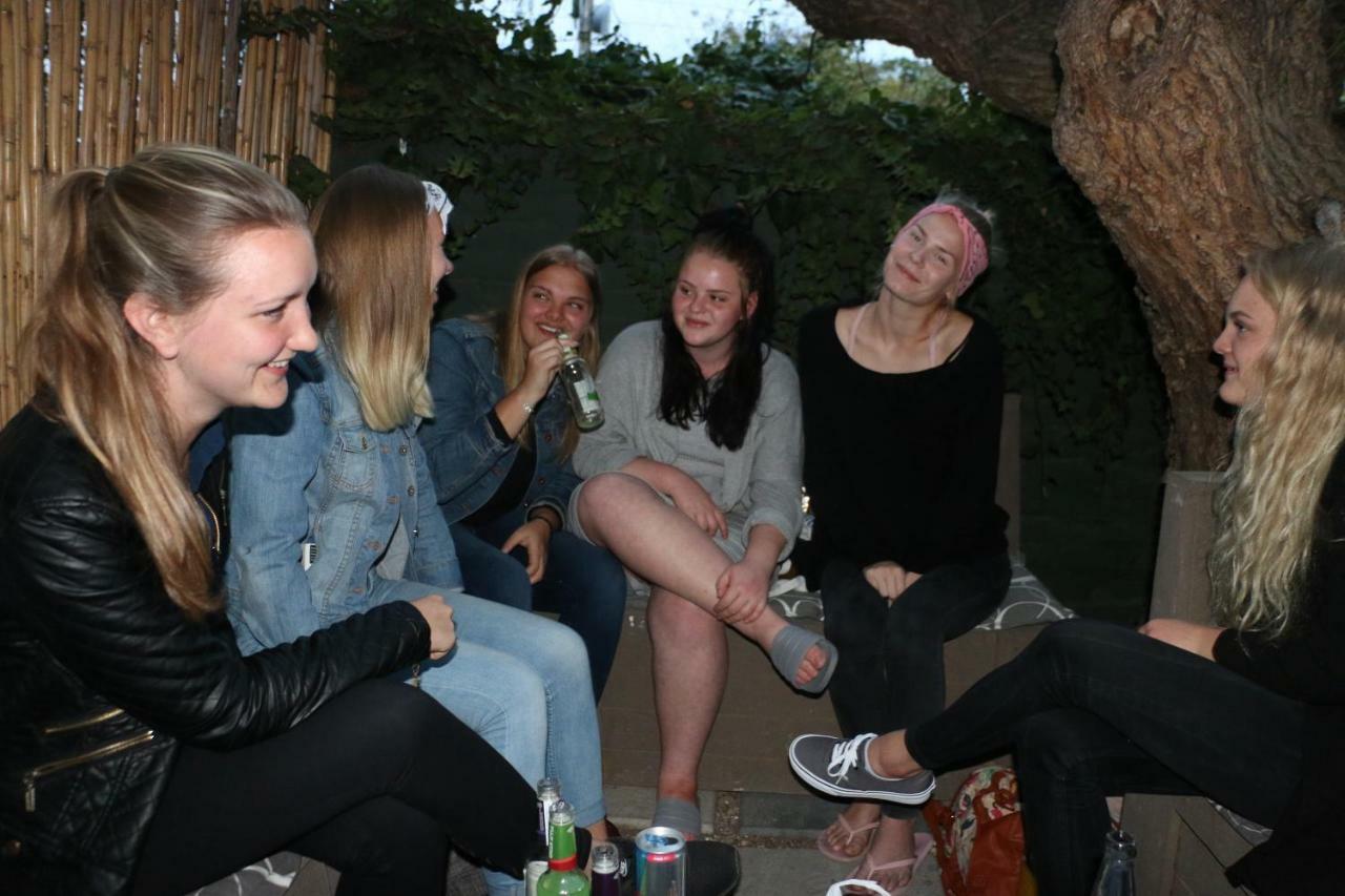 Wanderlust Backpackers Hostel Кейптаун Екстериор снимка