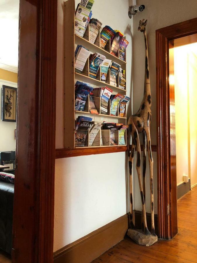 Wanderlust Backpackers Hostel Кейптаун Екстериор снимка