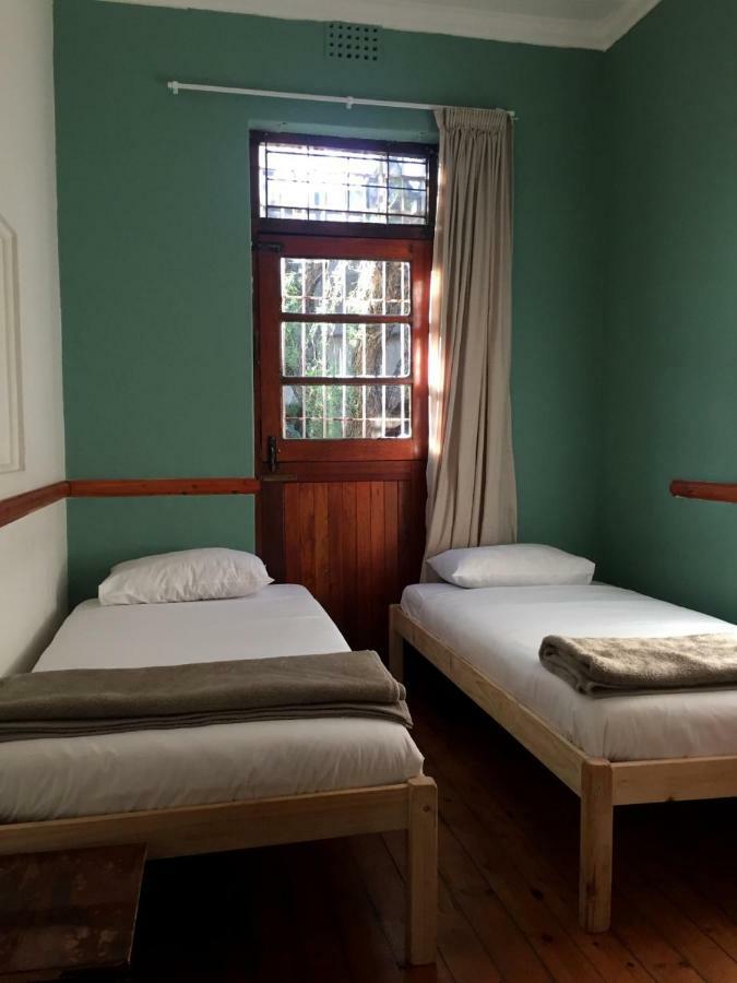 Wanderlust Backpackers Hostel Кейптаун Екстериор снимка